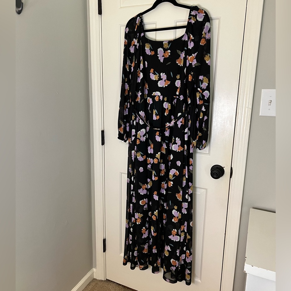 AVA & VIV long lined black floral dress w/tie belt size 1X